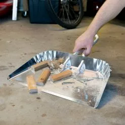 Quickie - Professional Dustpans Metal Handheld Dustpan -Cleaning Supplies Shop 42133604 scaled